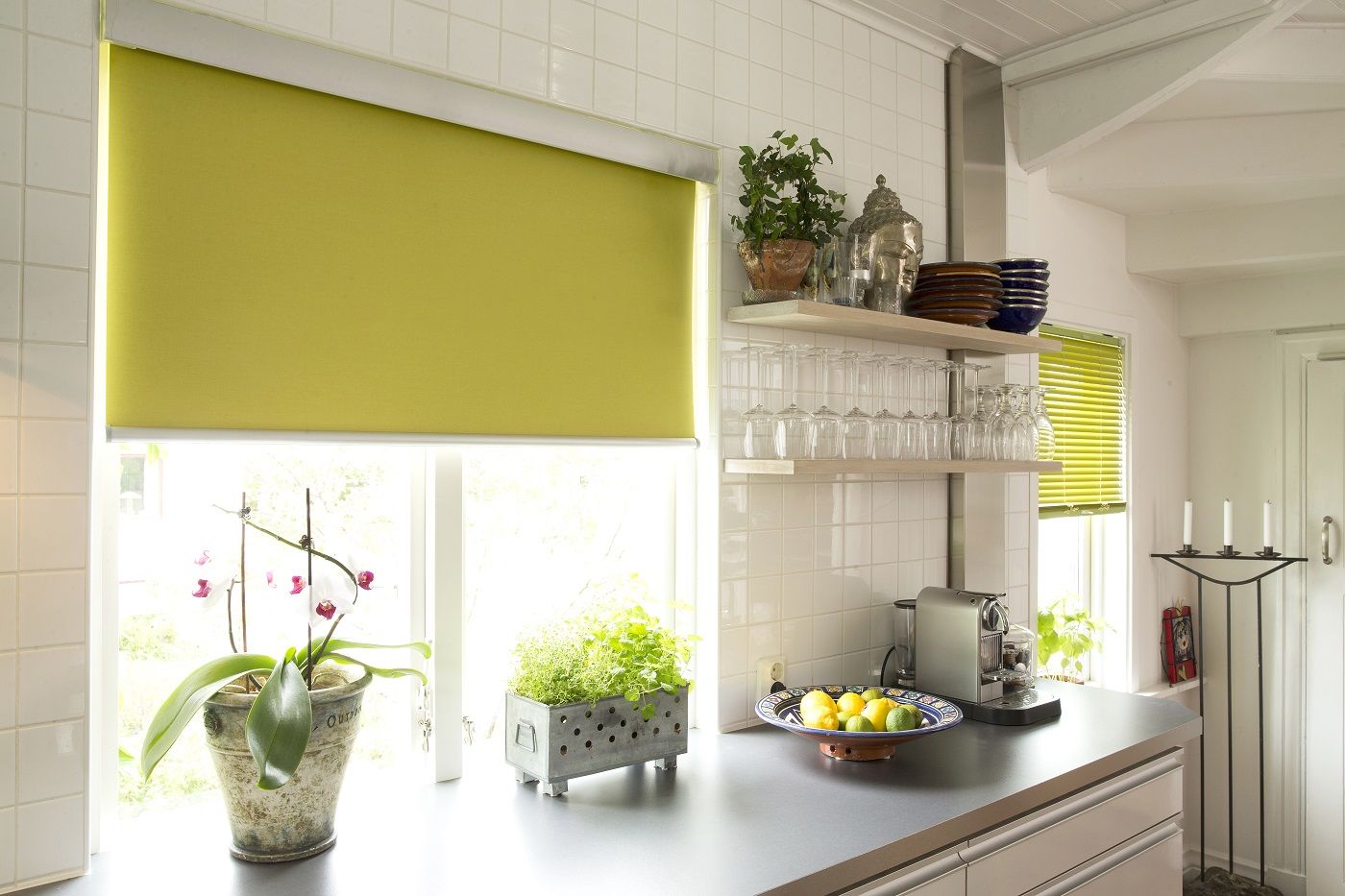 Rèm màu xanh lá cây mang đến cảm giác dễ chịu cho người dùng