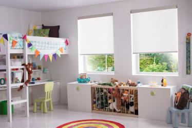 Chọn rèm cửa cuốn đẹp dành riêng cho phòng ngủ của bé