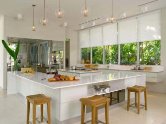 Rèm cửa phòng bếp tạo không khí đầm ấm cho bữa cơm nhà