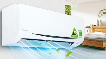 So Sánh Công Năng Ngăn Lạnh Của Rèm Vách Ngăn Tổ Ong Và Rèm Nhựa PVC & Bảng Giá Được Cập Nhật Mới Nhất